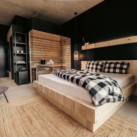 Bretterhotel Hofstetten bei Brienz 외부 사진